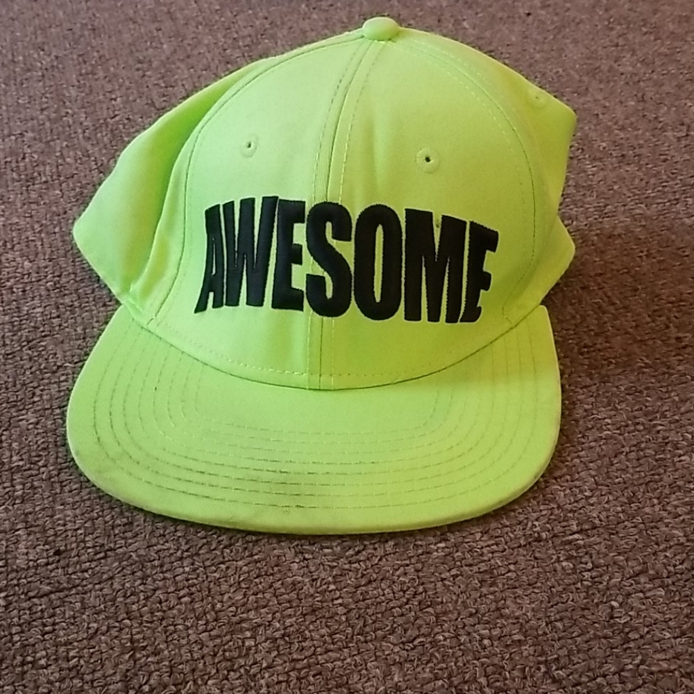 🌸 Awesome neon snapback cap